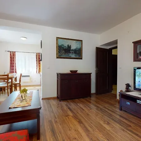 Olívia 8 Hrabovská Dolina *